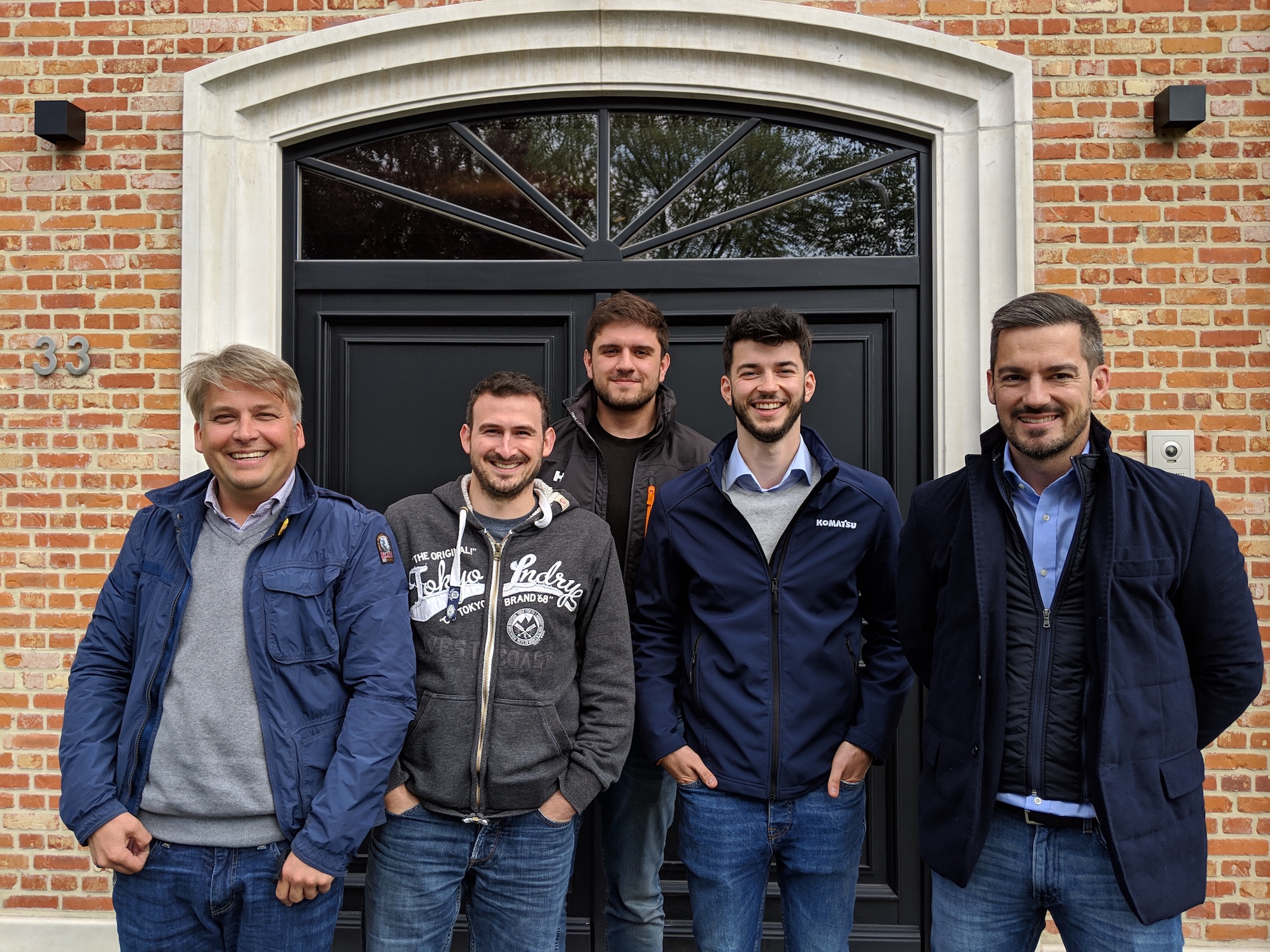 Machinerycash Team